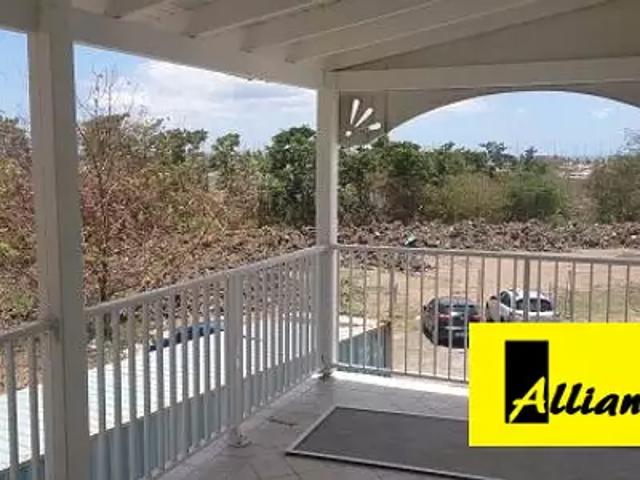 Saint Martin 97150 Location appartement 2 pièces t2 parking