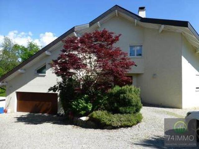 Saint Martin Bellevue 74370 Location maison 7 pièces t7 au dernier étage terrasse