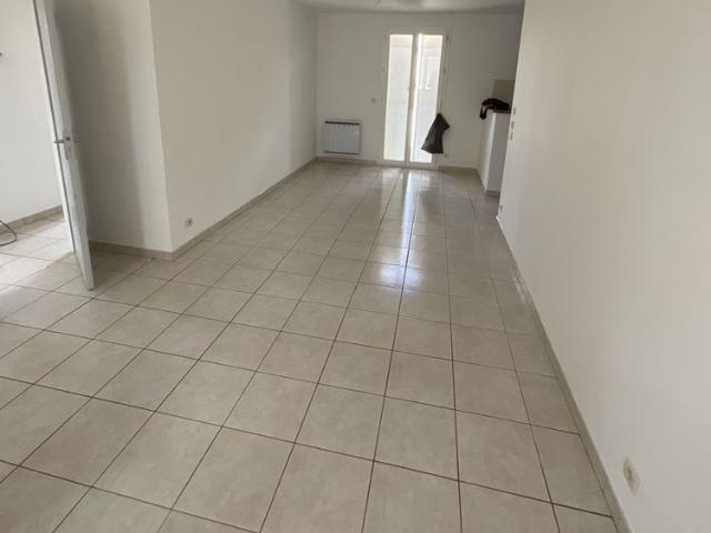 SAINT MARTIN D'AUXIGNY Maison T3 de 60.24m² avec garage et jardin