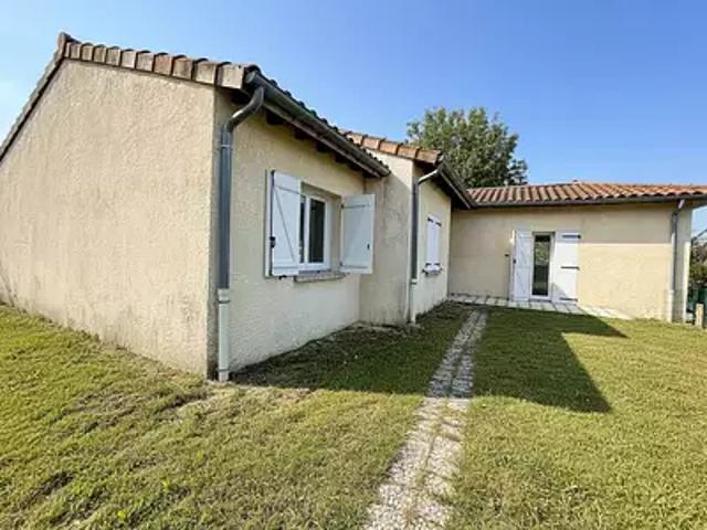 Saint Martin d'Août 26330 Location maison 5 pièces t5