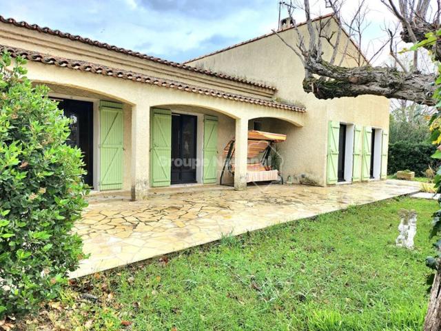 Villa. SAINT MARTIN DE CRAU