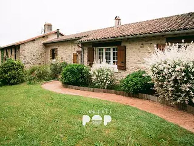 Saint Martin de Fressengeas 24800 Achat / Vente maison 5 pièces t5 au dernier étage cave