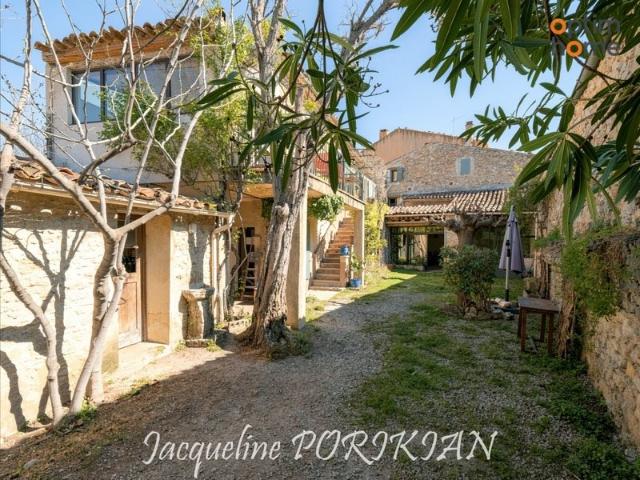 Saint Martin de la Brasque: Maison en vielle pierre, 7 pièc. 218m² Saint Martin de la Brasque