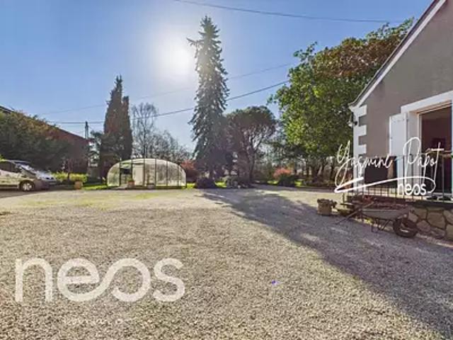 Saint Martin de Saint Maixent 79400 Achat / Vente maison 8 pièces t8 piscine