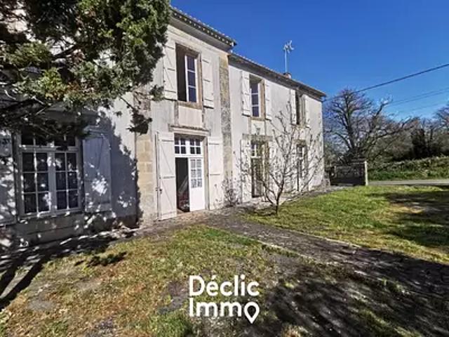Saint Martin de Saint Maixent 79400 Achat / Vente maison 9 pièces t9