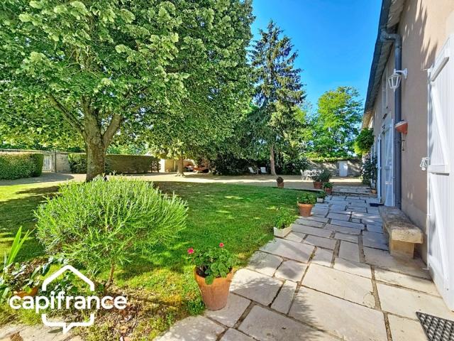Saint Martin de Sanzay 79 – Maison en pierre rénovée 203 m² – vie de plain pied – studio indépendant – dépendances – terrain 4 000 m² – Saint Martin de Sanzay proche Thouars et Saumur