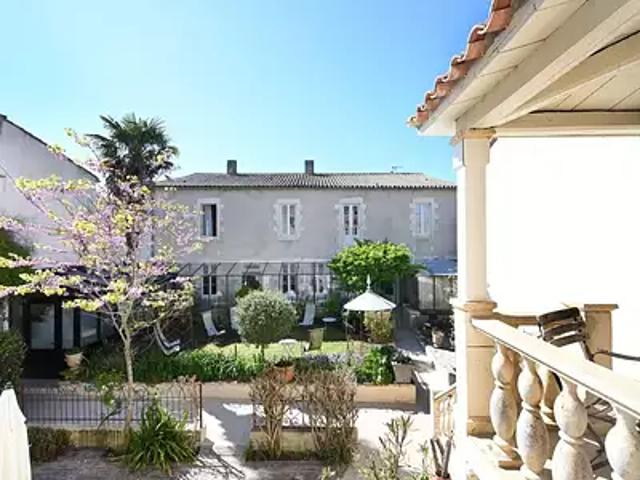 Saint Martin de Ré 17410 Achat / Vente maison 17 pièces t17 jardin terrasse