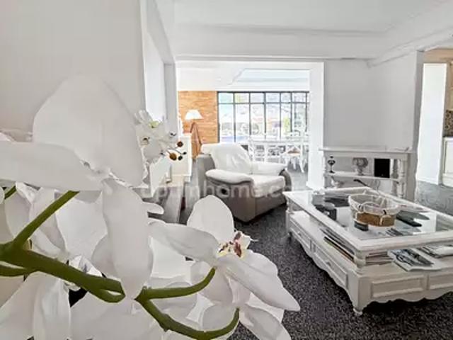 Saint Martin de Ré 17410 Achat / Vente maison 5 pièces t5 piscine terrasse