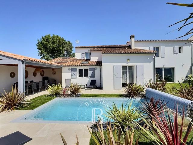 SAINT MARTIN DE RE MAISON AU CALME 7 CHAMBRES