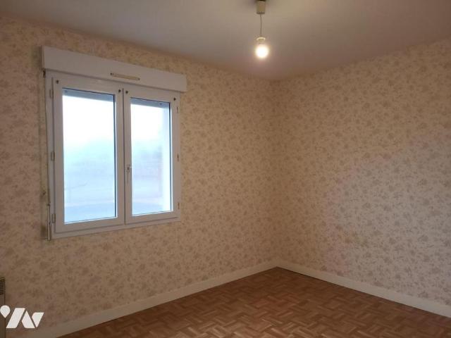 SAINT MARTIN DES BESACES: Pavillon de plain pied
