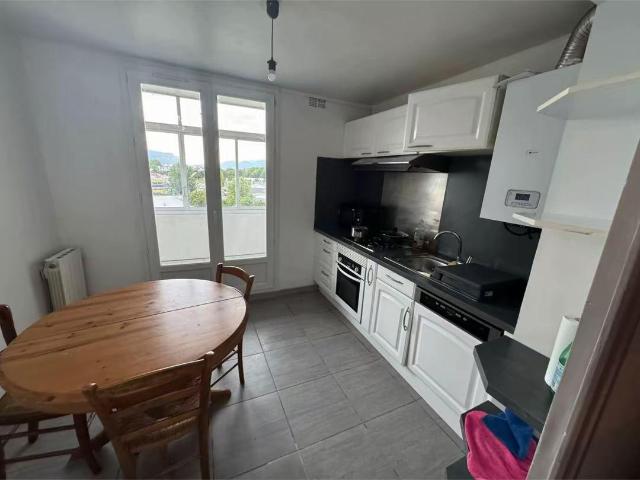 Saint Martin d'Hères Location Appartement 38