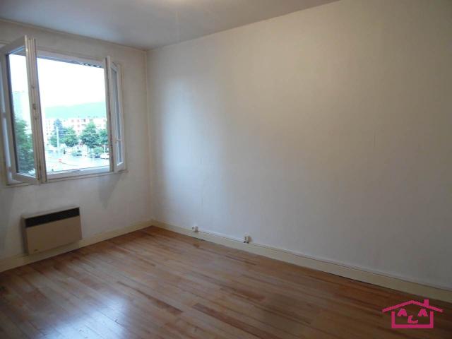 Saint Martin d'Hères Location Appartement 38