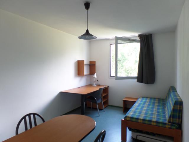 SAINT MARTIN D'HERES STUDIO MEUBLE