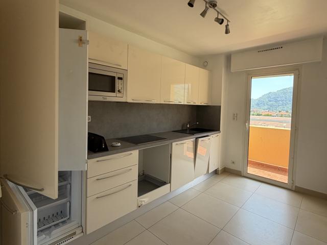 saint martin du var 3 pièces 66m2 3ème étage balcon cave