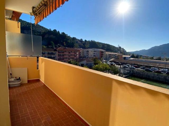 Saint Martin du Var 3 pièces 66m2 3ème étage balcon cave