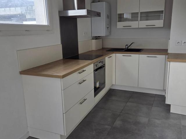 SAINT MARTIN LE VINOUX MEUBLE DE 39.01m² + TERRASSE + PARKING