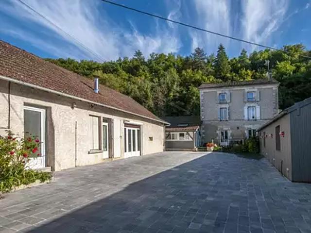 Saint Martial de Valette 24300 Achat / Vente maison 28 pièces t28