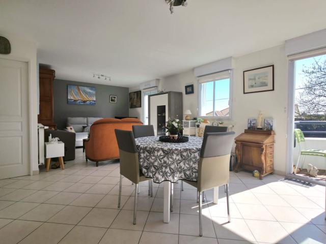 Saint Marc sur Mer Appartement T5 102 m2 2 parking, cave, balcon Sud