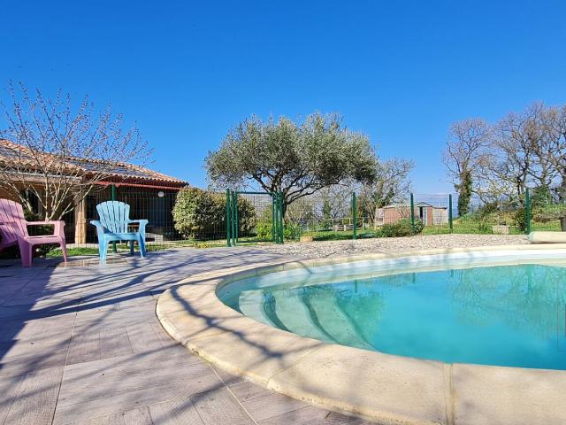 Saint Marcel D'ardeche Villa De Plain Pied 154 m² 3 Chambr. 154m² Saint Marcel d'Ardèche