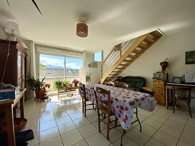 Saint Marcellin 38160 Achat / Vente appartement 4 pièces t4 au dernier étage