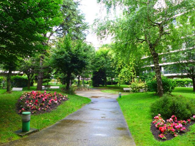SAINT MAURICE A VENDRE STUDIO RESIDENCES SERVICES POUR