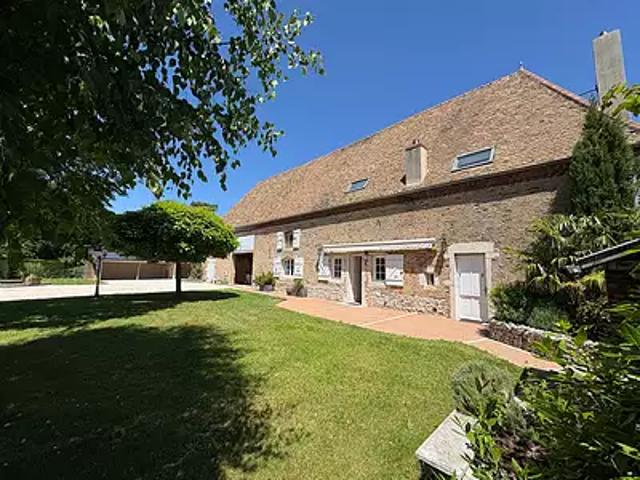 Saint Maurice en Rivière 71620 Achat / Vente maison 8 pièces t8 au dernier étage piscine