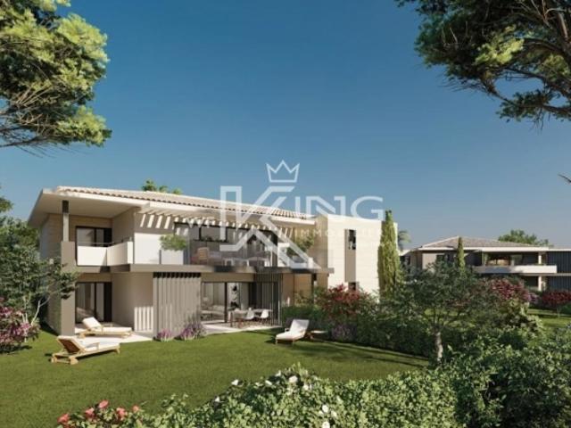 Saint Maxime À deux pas des plages, appartement T3 avec jardin