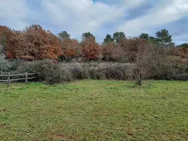Saint Maximin la Sainte Baume 83470 Programme neuf terrain neuf à vendre