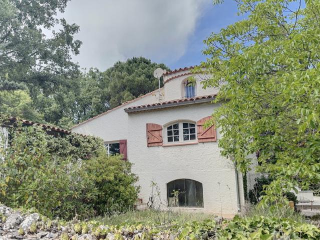 Saint Maximin La Sainte Baume: propriété au calme