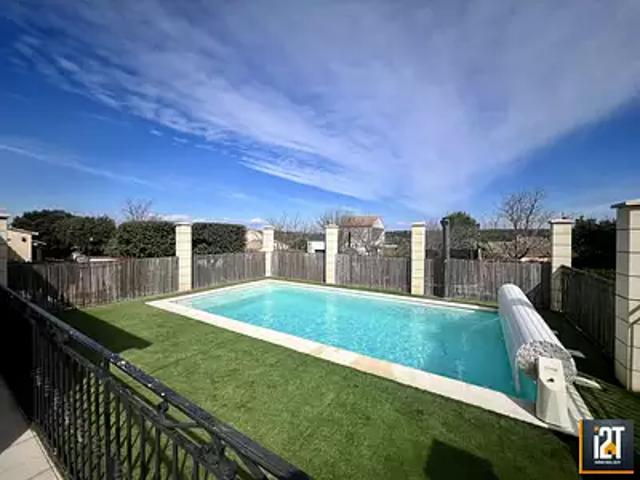 Saint Maximin 30700 Achat / Vente maison 5 pièces t5 piscine terrasse