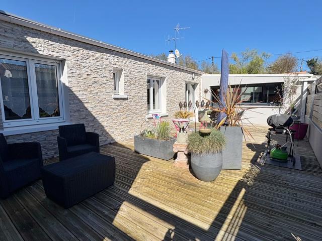 SAINT MAXIRE maison de plain pied de 150m2 avec double garage