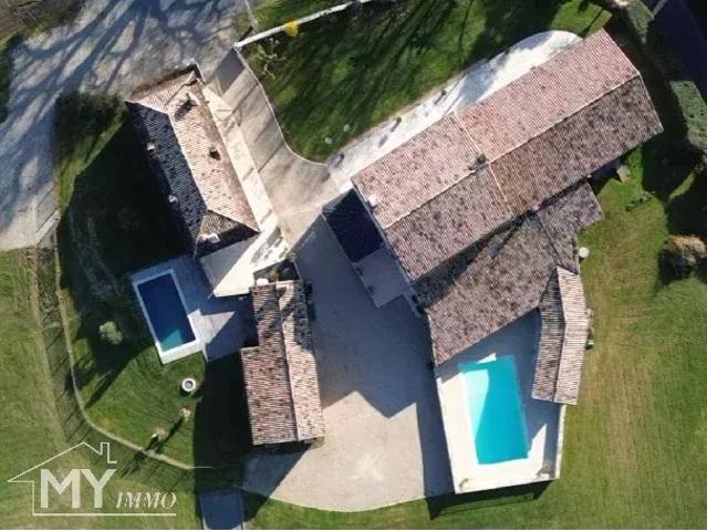 Saint Méard De Gurçon: Ensemble immobilier en pierre avec g. 423m² Saint Méard de Gurçon