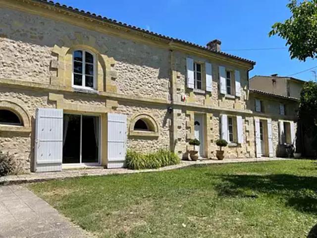 Saint Médard d'Eyrans 33650 Achat / Vente maison 12 pièces t12 piscine