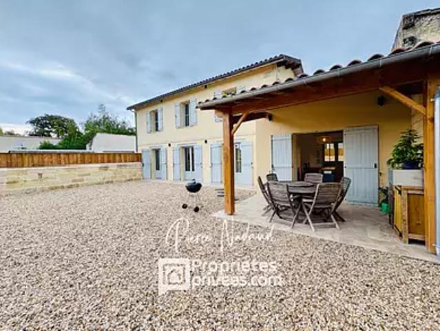 Saint Médard de Guizières 33230 Achat / Vente maison 5 pièces t5 jardin