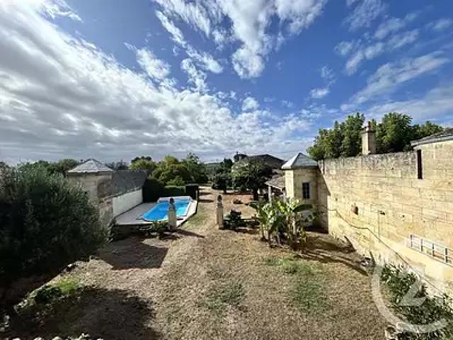 Saint Médard de Guizières 33230 Achat / Vente maison 8 pièces t8