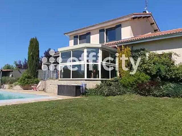 Saint Médard en Forez 42330 Achat / Vente maison 6 pièces t6 piscine jardin