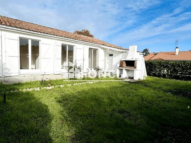 Saint Médard En Jalles Maison T5 avec garage et jardin