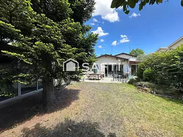 Saint Médard en Jalles 33160 Achat / Vente maison 5 pièces t5 piscine terrasse