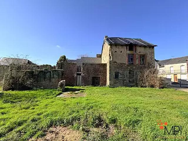 Saint Méen le Grand 35290 Achat / Vente maison 1 pièce t1 au dernier étage