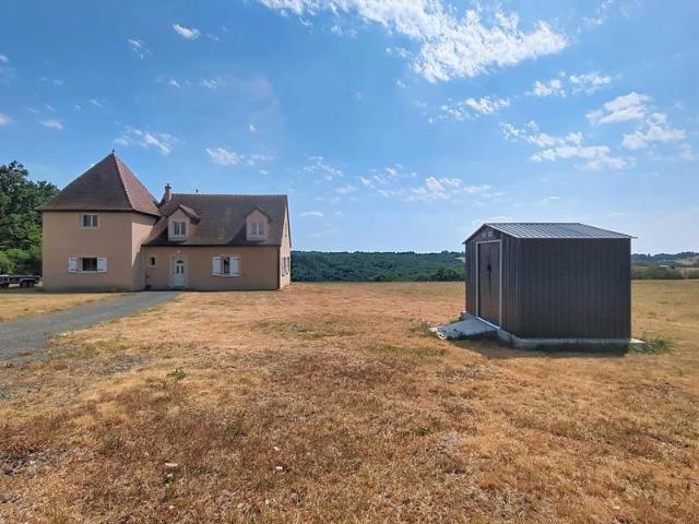 SAINT MESMIN MAISON TRADITIONNELLE 3 CHAMBRES CALME ET LUMINEUSE