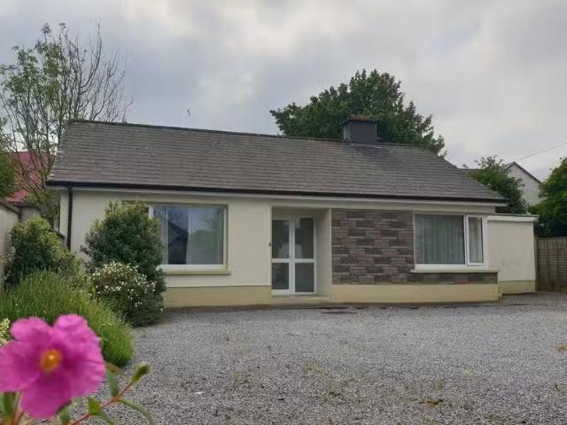 Saint Michael's, Railway View, Athlone, Co. Westmeath, N37NH30.