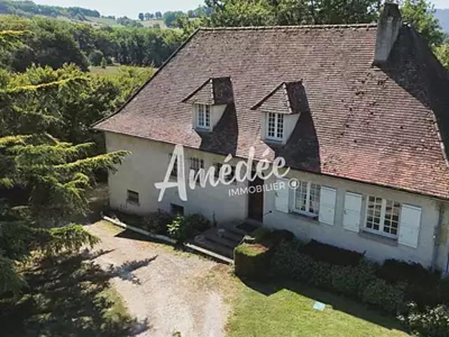 Saint Michel Loubéjou 46130 Achat / Vente maison 7 pièces t7 parking