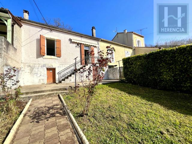 SAINT MICHEL Maison deux chambres avec jardin et cave