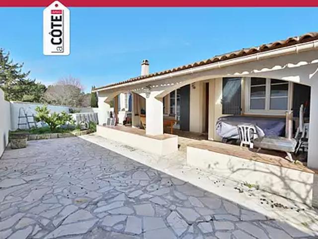 Saint Mitre les Remparts 13920 Achat / Vente maison 4 pièces t4 au dernier étage cave