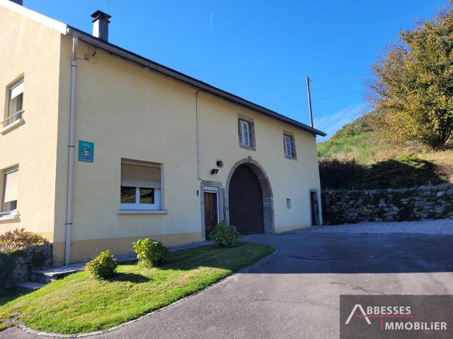 SAINT NABORD: Grande ferme type F6 + gîte 4 personnes