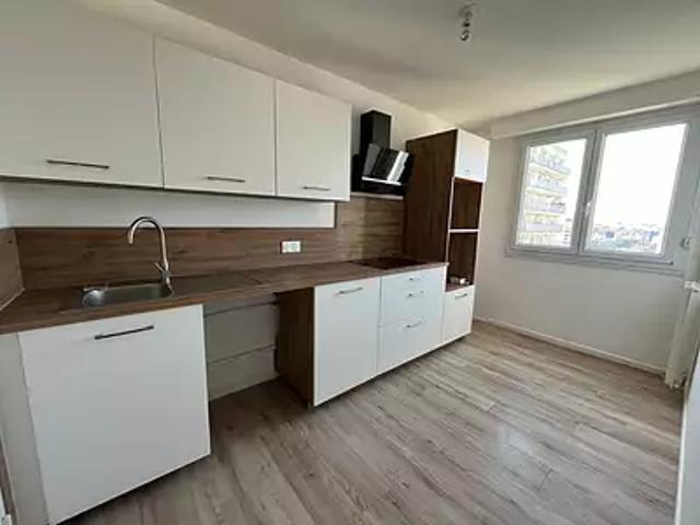 Saint Nazaire 44600 Location appartement 4 pièces t4 cave parking