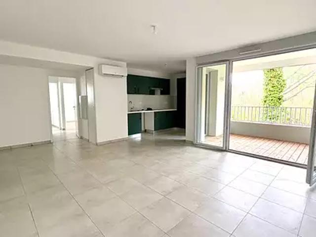 Saint Orens de Gameville 31650 Achat / Vente appartement 3 pièces t3 au dernier étage terrasse