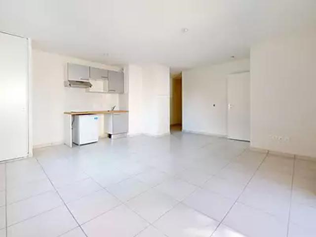Saint Orens de Gameville 31650 Location appartement 2 pièces t2 terrasse
