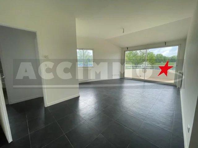 SAINT ORENS DE GAMEVILLE APPARTEMENT 3 PIÈCES AVEC TERRASSE