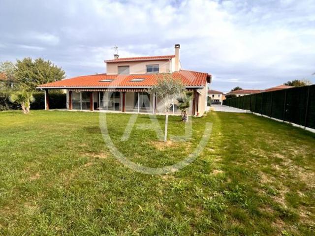 SAINT ORENS DE GAMEVILLE MAISON T6 AVEC JARDIN ET GARAGE 150M2